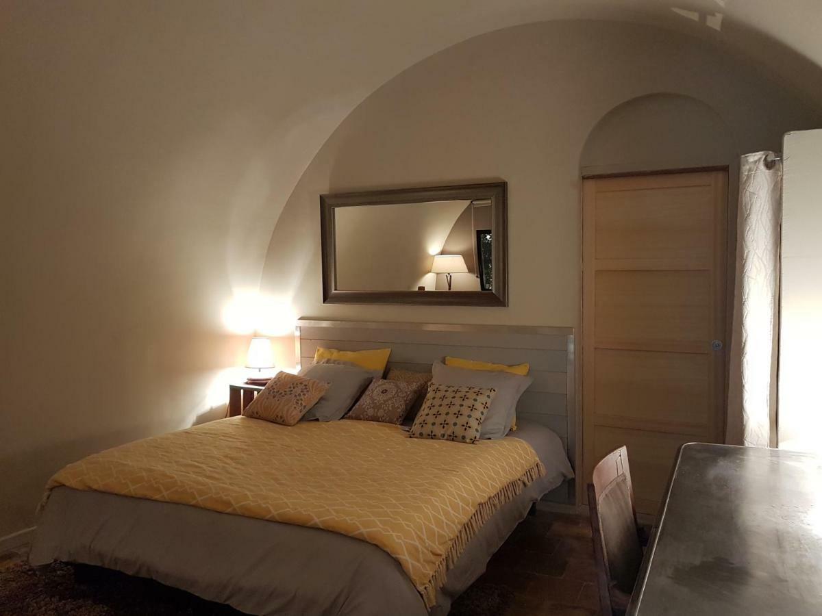 Bastide En Provence Apartment Auriol Exterior photo